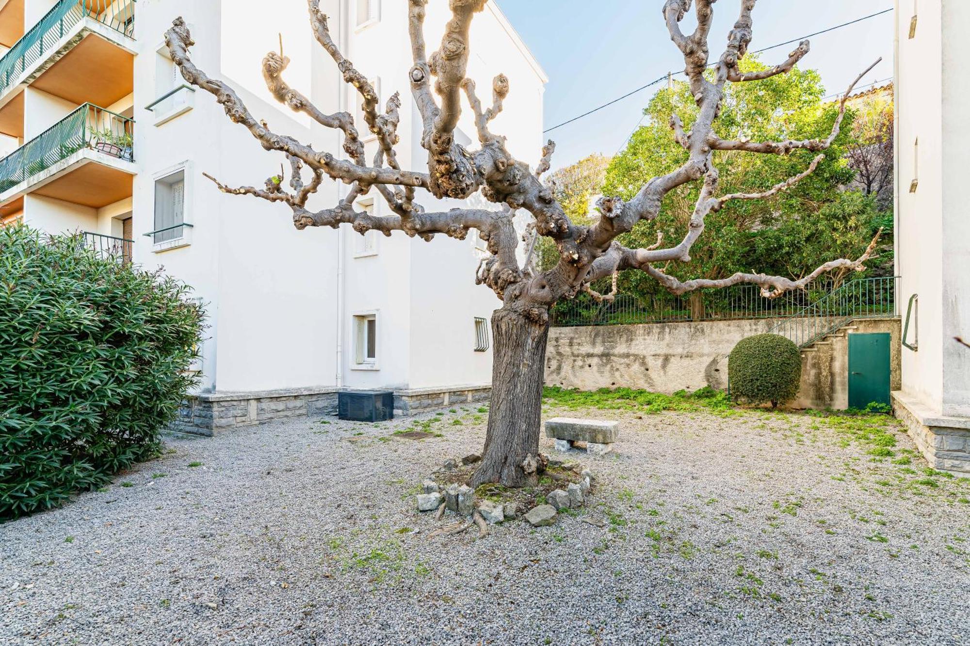 Cassis Le Marignan- Rdc - Garage - Classe 3 Etoiles Exterior foto